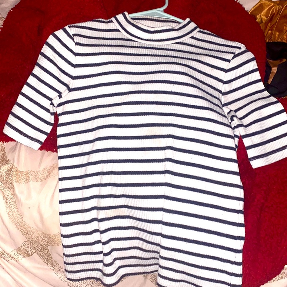 TURTLENECK STRIPED SHIRT SHORT SLEEVE